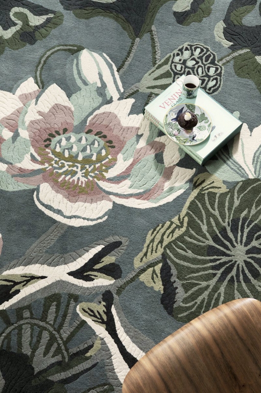 Rug Wedgwood Waterlily midnight pond 038608